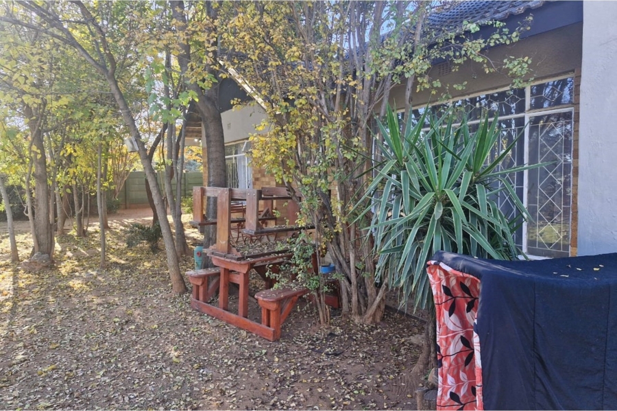 4 Bedroom Property for Sale in Wilkoppies North West